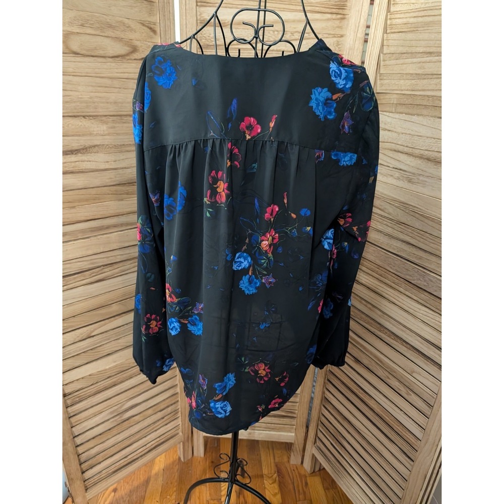 INC International Concepts Large Floral Top Business, Chic - Picture 2 of 3